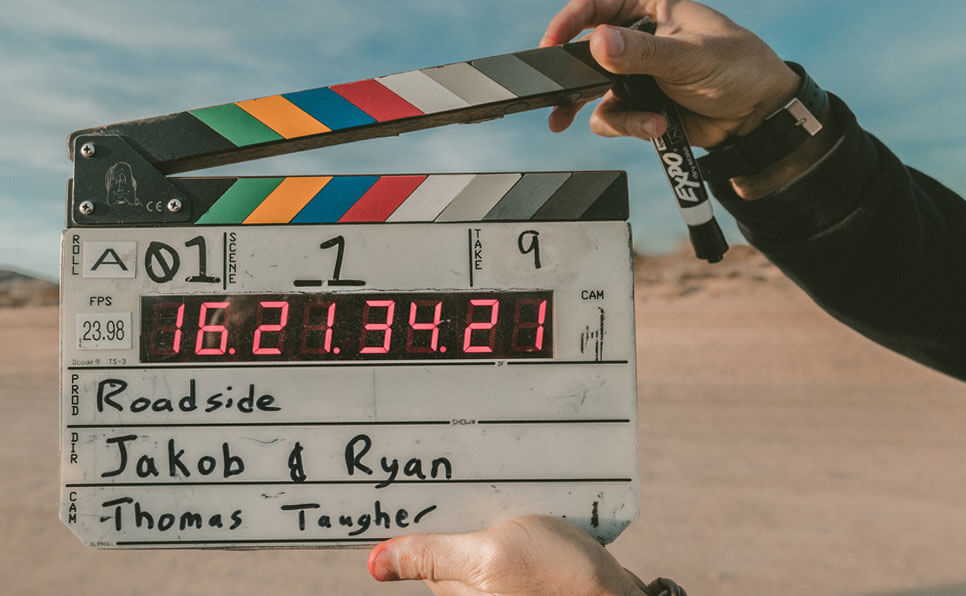 Verb to be sin enredos: cómo usar am, is, are en correos y juntas